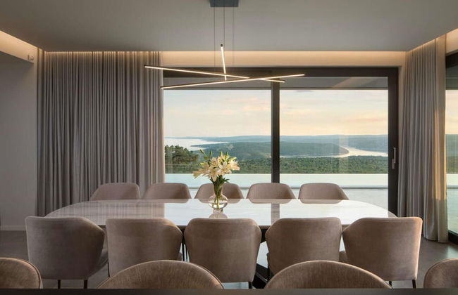 Elegant Villa With Indoor Pool - Foto 32