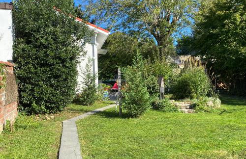 The Little Oak - tiny house with bed on mezzanine & terrace - from 1 to 4 p Disney, Paris & CDG - Foto 10