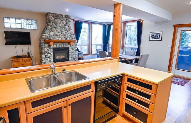 Polar Peak Lodges by Fernie Lodging CO - Photo 37