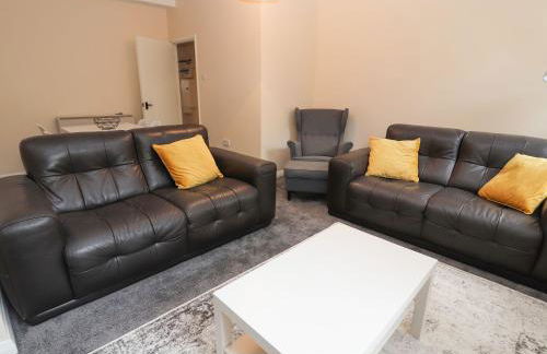 Memorial Building - Photo 31