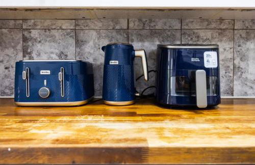 4 Bed , Monthly & Weekly Offers , Ideal For Contractors , Relocation & Leisure Stays - Photo 20