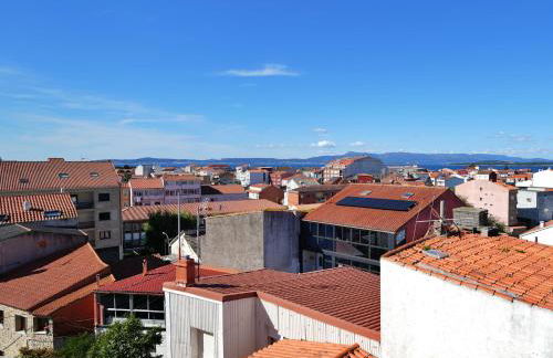 GALIHOST - Precioso ático en pleno centro de O Grove - Photo 24