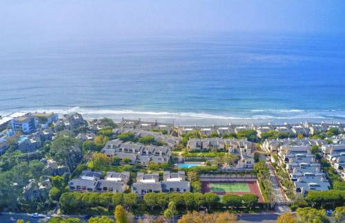 Oceanfront Fully Remodeled 2BR 2BA, Pool, Hot Tub, Gated Parking - Foto 9