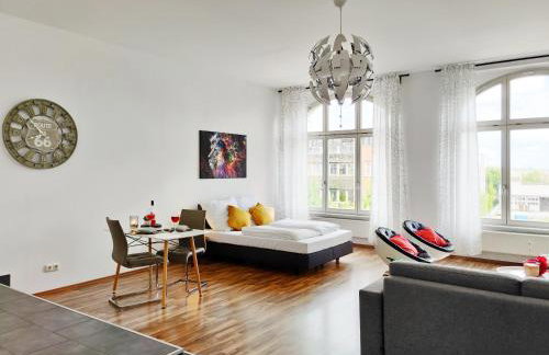 Lokal, luftig - Loft mit Heimkino & Parkplatz in Uni- und Kliniknähe - Foto 14