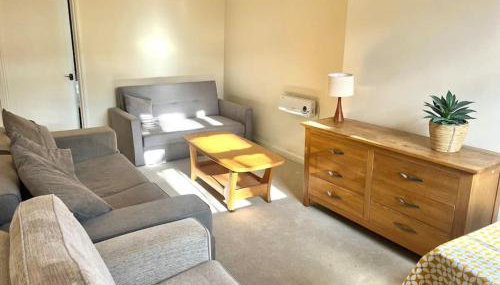Two bed flat in popular York Rd - Foto 1