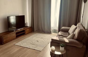 Wolverhampton Apartment with Free Parking 1 minute from the train station - Foto 1