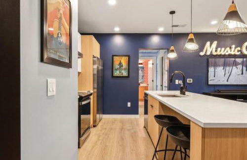 Welcome to The Skyline Condo - Foto 20