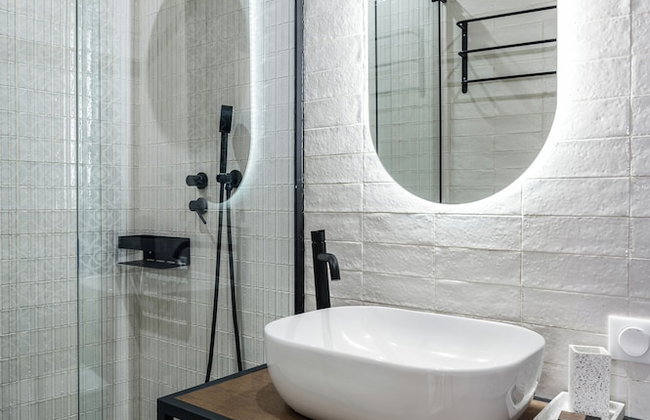 Petite Town Hall Apartment by Konnect, Old Corfu Town - Photo 23