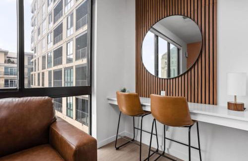 Super LUX Suite Rooftop with Pool, Free Parking, Gym - Foto 4