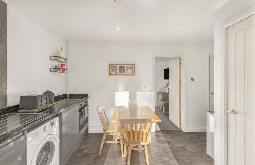 Badger Haven, Apartment 2 - Photo 14