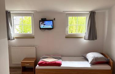 Przystań Korońa nad jeziorem Raduń - Foto 9