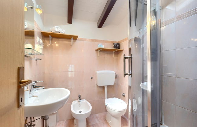 Holiday Home in Segotici With Private Pool - Foto 20