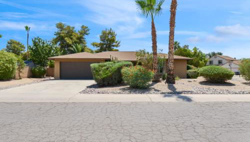 4 bdr, Two Master suite, billiards & desert oasis pool - Foto 5