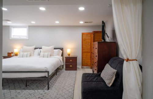 3Bed 2Bath Luxury Lake House on Myers Bay Private Pier Beach Firepit and Deck - Foto 37