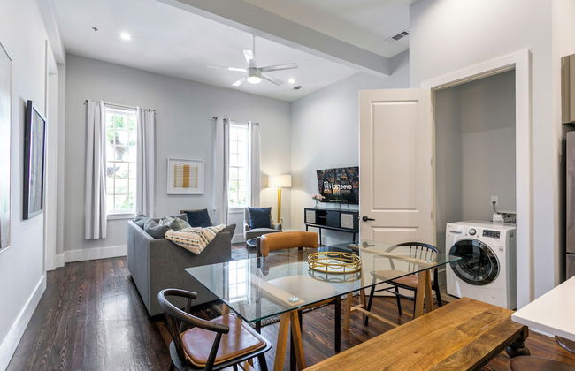 The Irish House - Photo 43