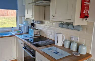 Dartmouth Caldon Holiday Chalet Sleeps 4 wifi elec inc Pets welcome - Foto 30