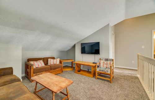 Near Big Boulder Mtn! Home with Fireplace and Games - Foto 14