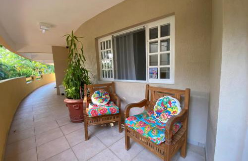 Fabuloso flat 241, Amarílis, Riviera de São Lourenço 3 Piscinas climatizadas carregador veiculo eletrico 2 quartos sendo uma suíte internet 500mb Adega, cozinha equipada completa, serviço de praia fim de semana limpeza trocas de toalhas, - Foto 40