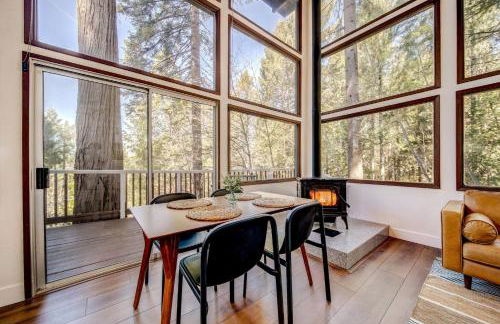 Glass Cabin Under the Pines | Hot Tub • Seclusion - Foto 5