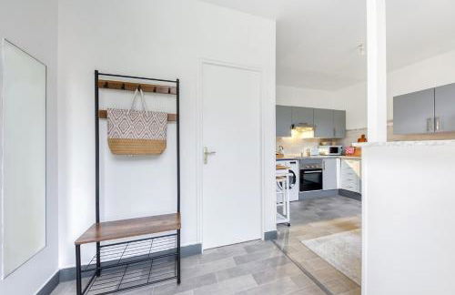 Parking privatif gratuit I Paris, Tram 9mim I RER C15min - Foto 17