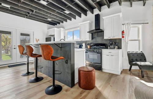 Cool Urban Stay Downtown Loft - Photo 1