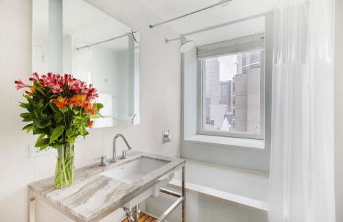 Stylish 2BD with Washer and Dryer near Times Square - Foto 12