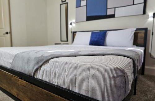 Galleria Comfort 3BR King Bed Private Jacuzzi and Garage - Foto 8