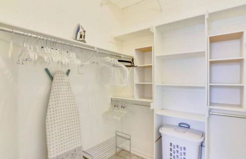 PRIVATE POOL w/Full Amenities by BLD & Joe Pool LK - Foto 25