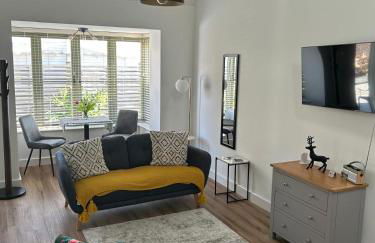 Blundens Holiday Lets - Kellingley - Photo 3