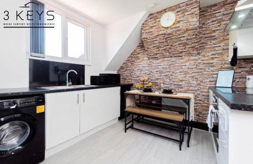 Contractors monthly discounts - WIFI - 5mins to Airport, HS2 & NEC - Photo 18