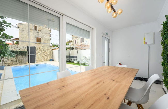 Villa in Porec With Private Pool and Beach - Foto 16