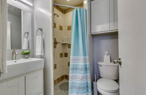 Near to OUHSC Hospitals-Garage Studio - Photo 79