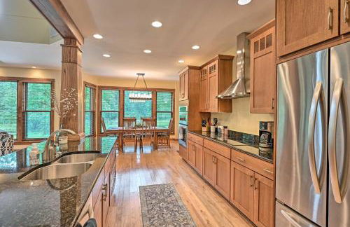 Nekoosa Golf Course Retreat with Hot Tub! - Foto 9