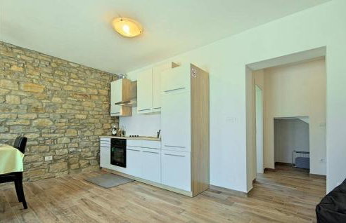 Gorgeous Apartment In Buje With Wifi - Foto 19