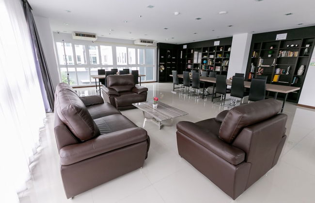 Locals Prio ChiangMai Central Airport Plaza - Foto 38