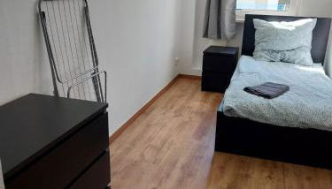 Monteurwohnung mit 5 Einzelbetten in Schkeuditz - Foto 3