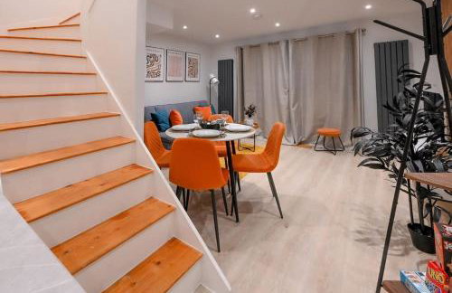 Luxury 2 Bed Maisonette with Parking Near Tube - Foto 15