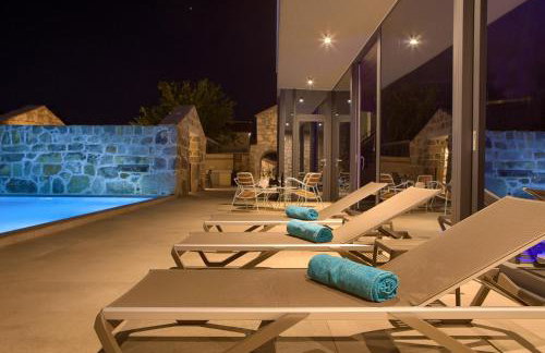 Luxury Jerini Estate - Photo 67