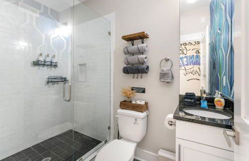 Queen City's Den Nest Uptown - Foto 17