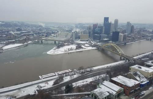 Pet Friendly 3 Bdrm House with Private Yard - Foto 33