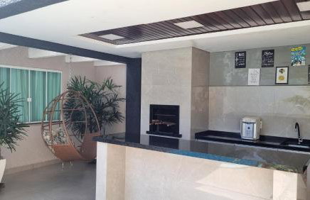 Casa Familiar em ótima Localização - Foto 4