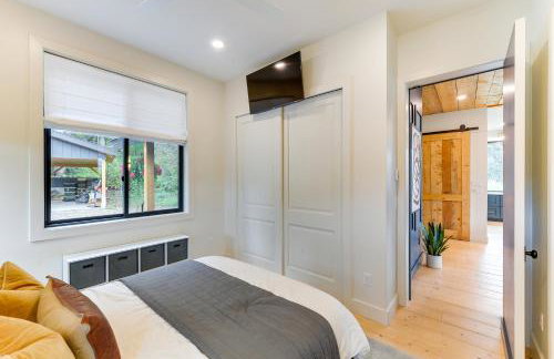 Modern Turnerville Cabin with Hot Tub and Scenic Views - Foto 13