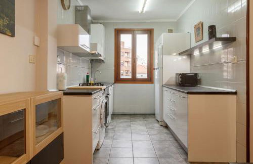 Vivienda turistica en el centro reformada con wifi - Foto 3