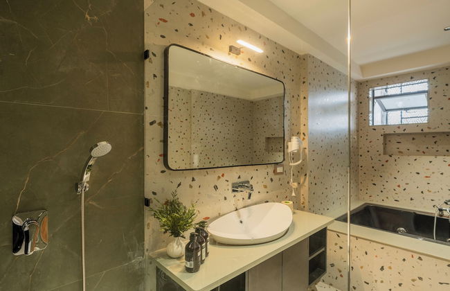 ELIVAAS Kamerios Regalia 2BHK Apartment - Photo 41