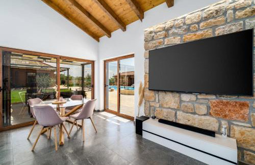 Promina luxury villa with 72sqm Heated Pool, Jacuzzi, Infrared Sauna, Tennis court, Media room - Foto 31