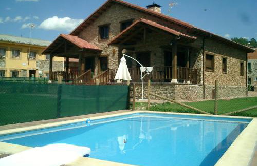 Casa de turismo rural San Martín de valdetuejar - Foto 1