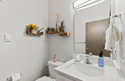 Brand New 3BD 2 5BTH Triplex Unit Near Downtown - Foto 16