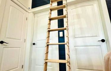 NEW Tiki House! Near Beaches, Sleeps 6-7 - Foto 9