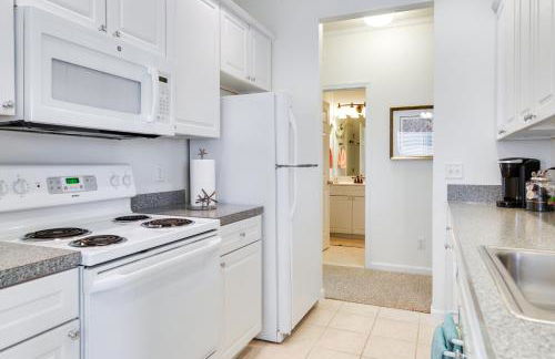 4 Mi to Beaches Luxe Coastal Resort Condo - Foto 4