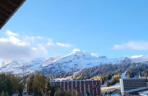Confort 2 pièces, balcon et casier à skis - FR-1-504-672 - Photo 6